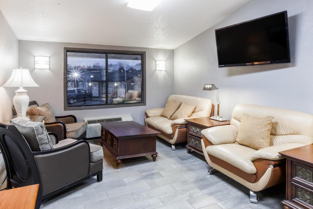 Knights Inn Flint Main image